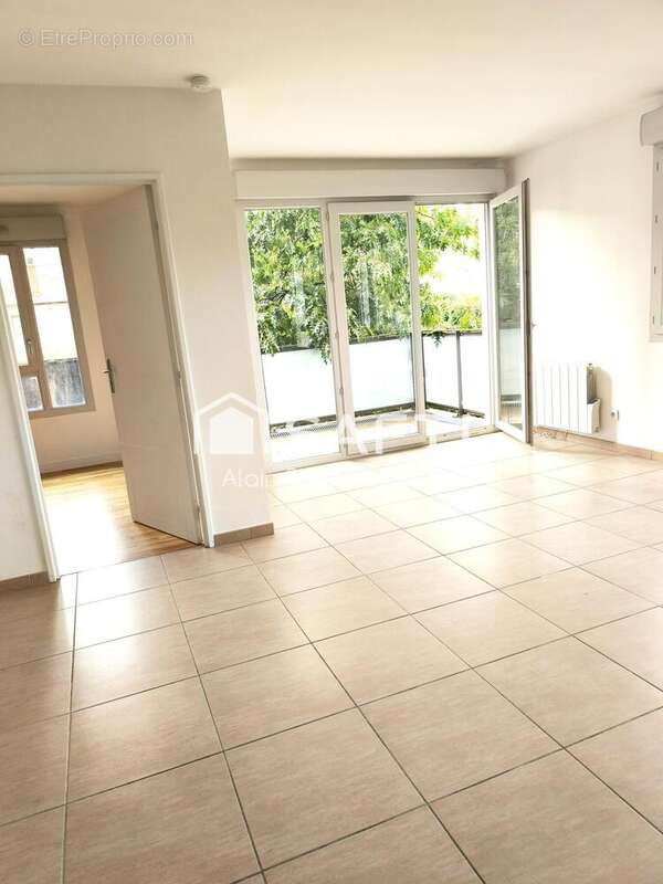 Photo 2 - Appartement à LYON-8E