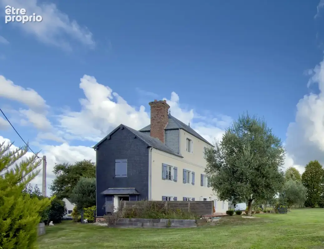 Maison de caractère avec dépendance et terrain constructible - photo 2