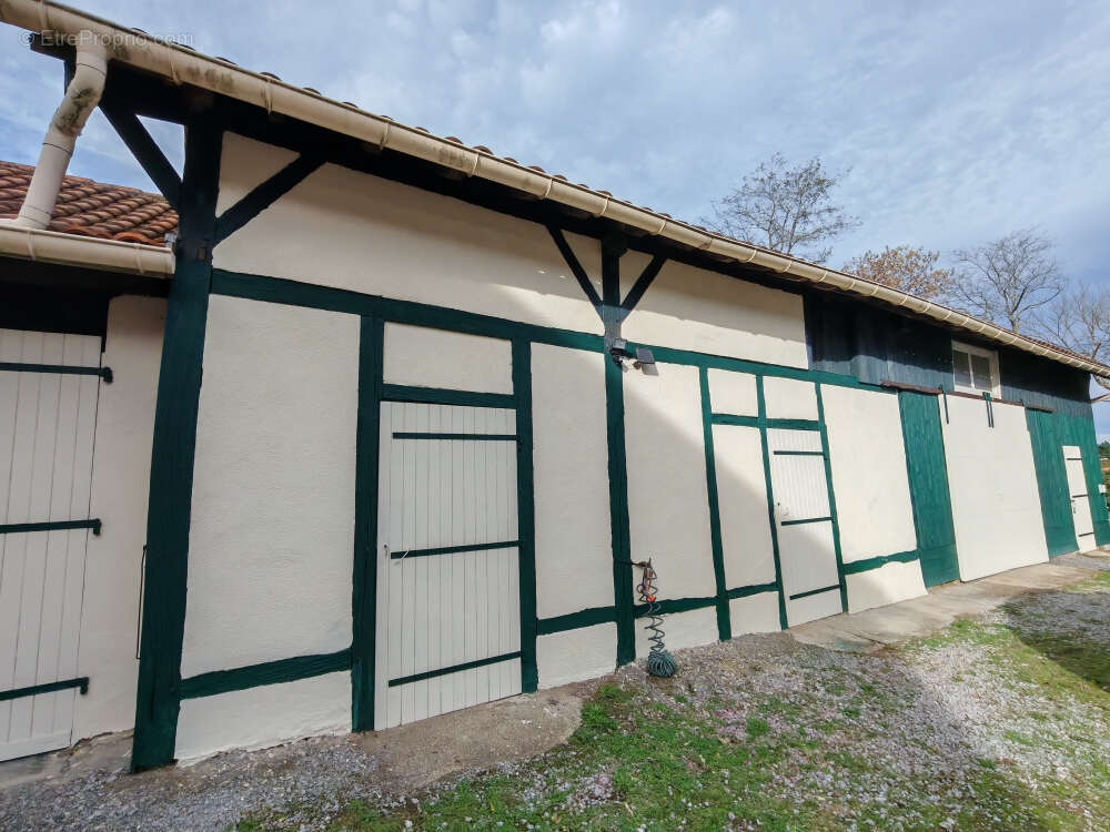 Maison à RION-DES-LANDES