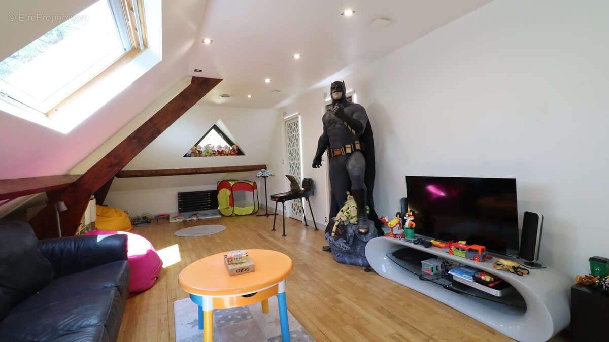 Maison à NOISY-SUR-ECOLE