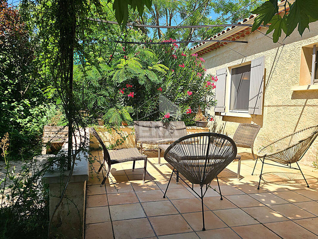 Maison à MAZAN