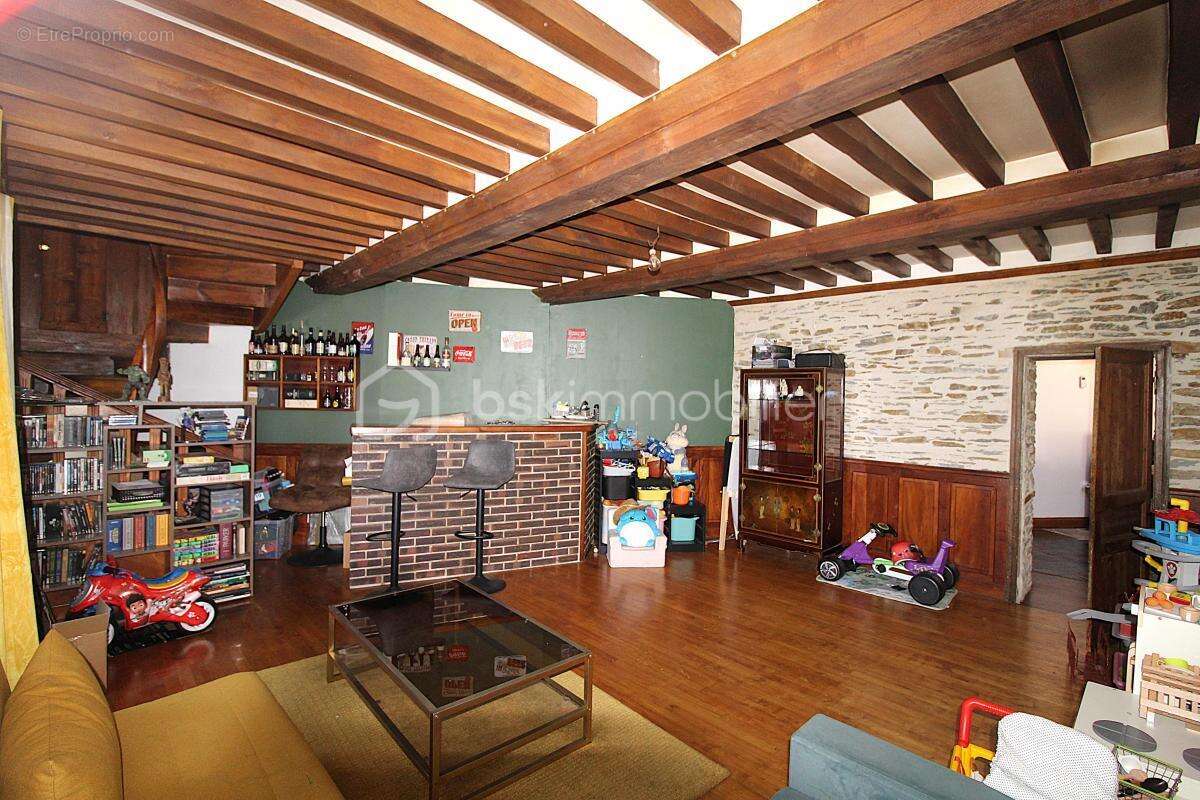 Maison à LE MOLAY-LITTRY