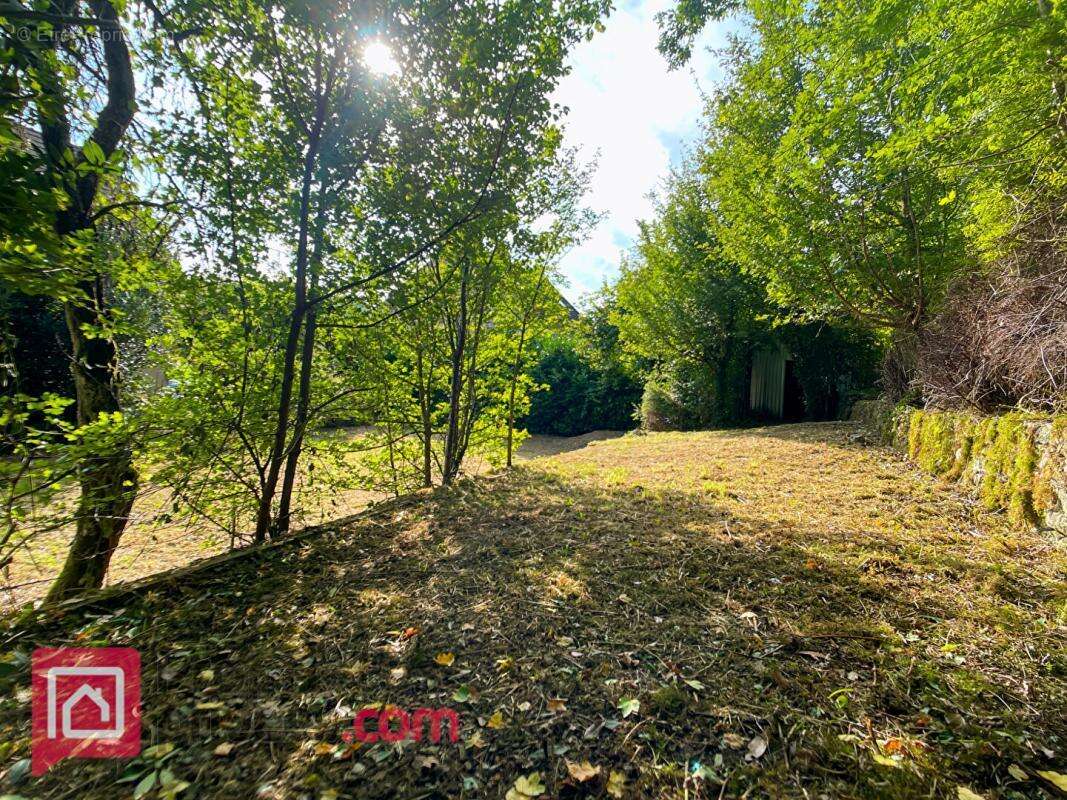 Maison à ASNIERES-SOUS-BOIS