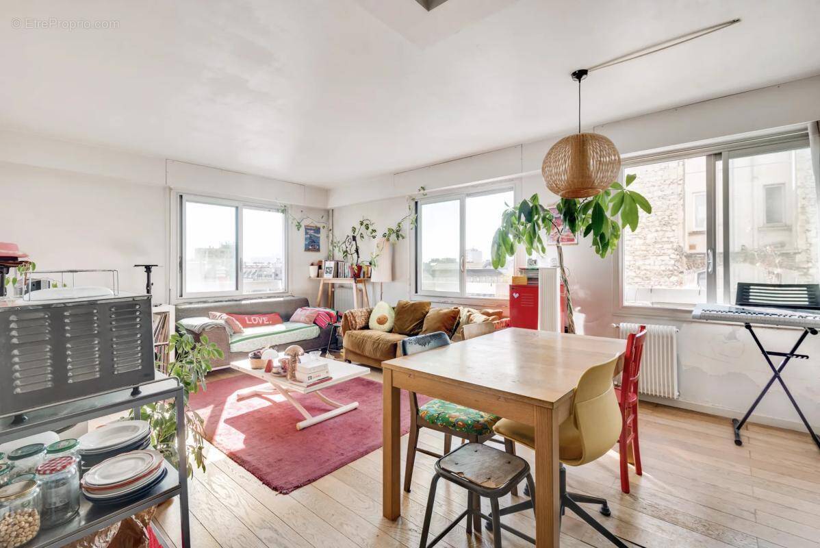 Appartement à PARIS-18E