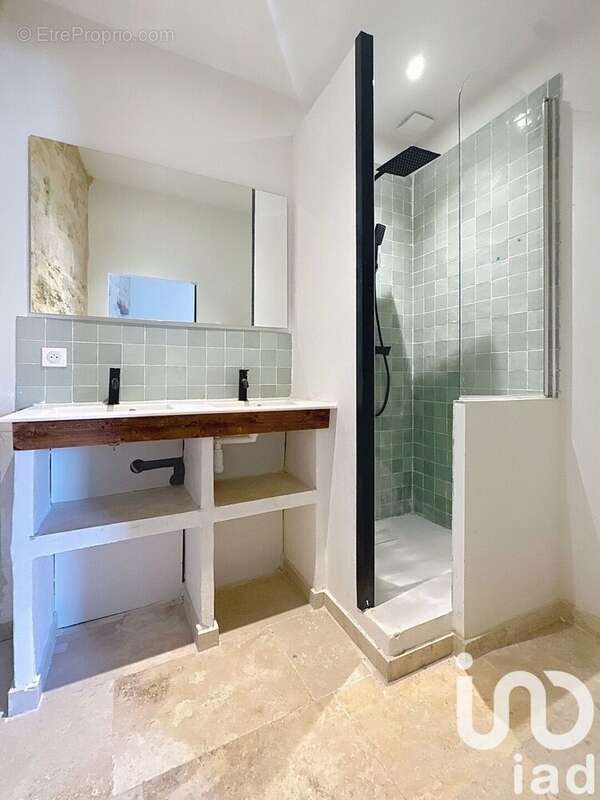 Appartement 41 m² à Uzes  - photo 8