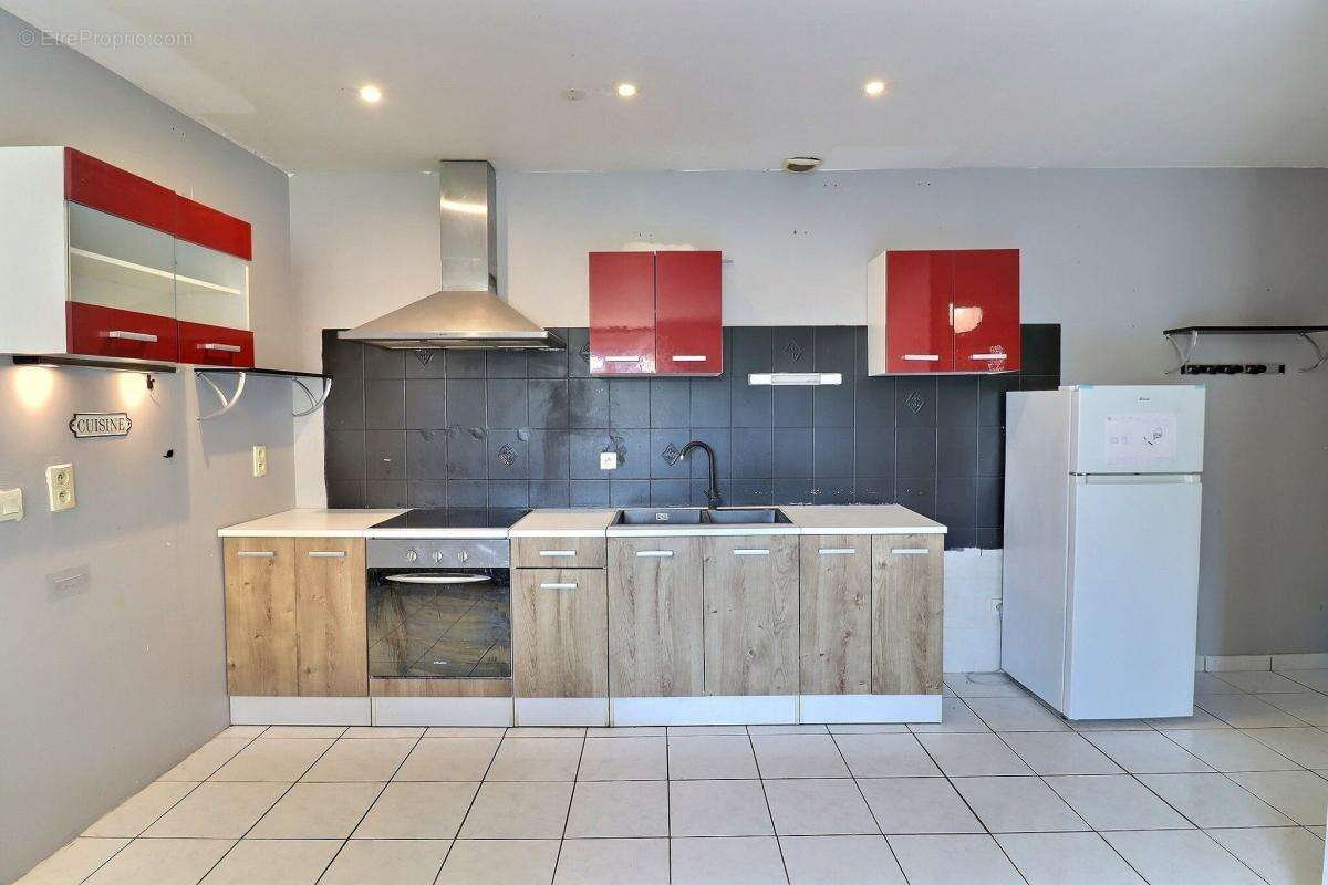 Appartement à MONTFERRAT