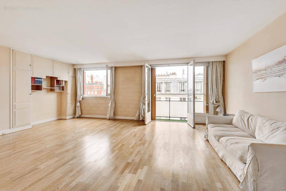 Appartement à PARIS-20E