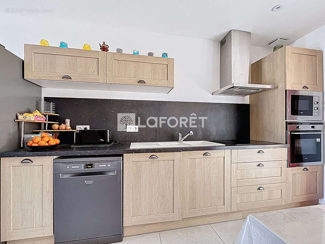 Maison à LAROQUE-DES-ALBERES