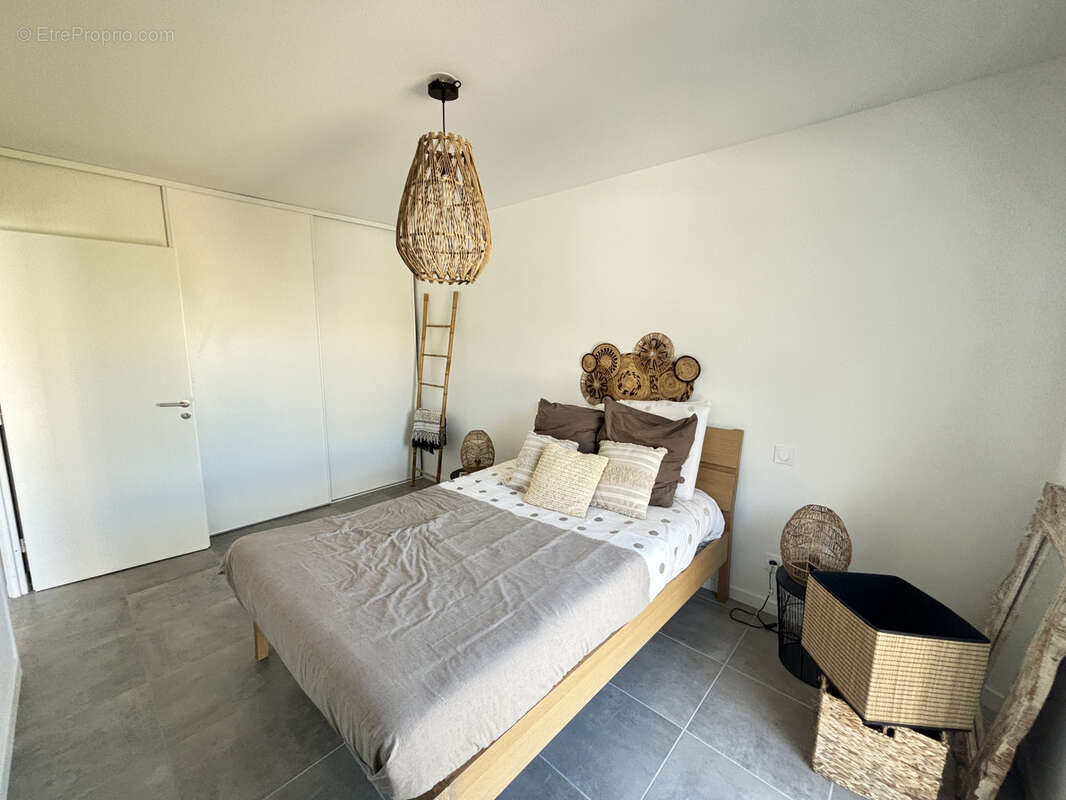 Appartement à MAUGUIO