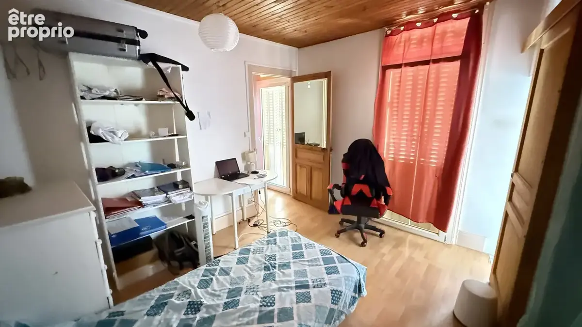 Investissement locatif à Vichy - Immeuble 3 appartements 4 garages - photo 18