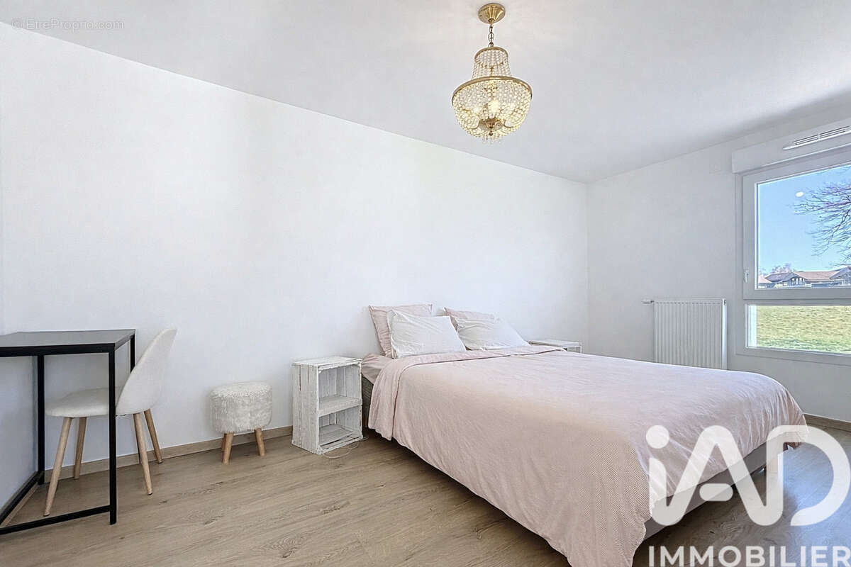 Photo 2 - Appartement à VILLY-LE-PELLOUX