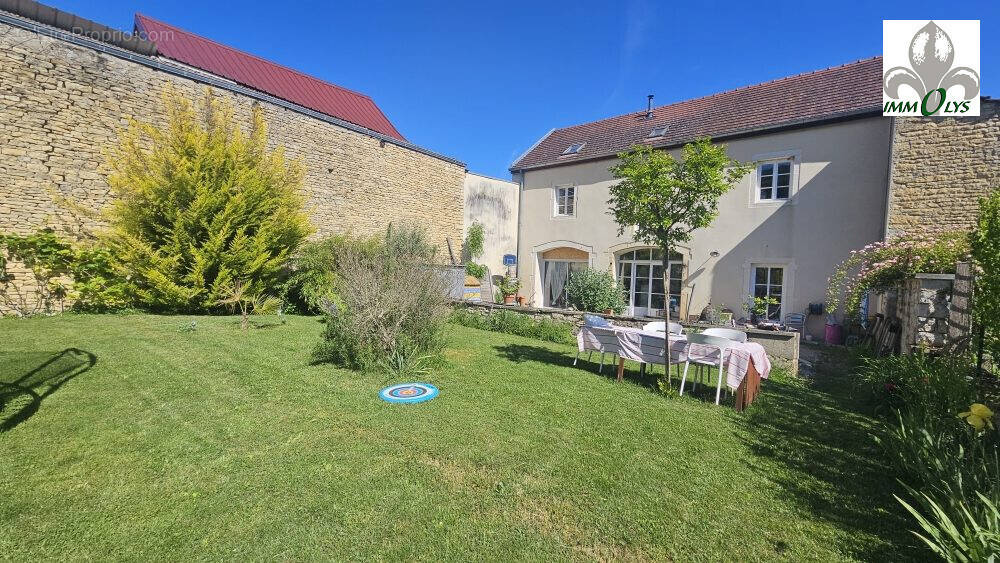 Maison à MEUILLEY