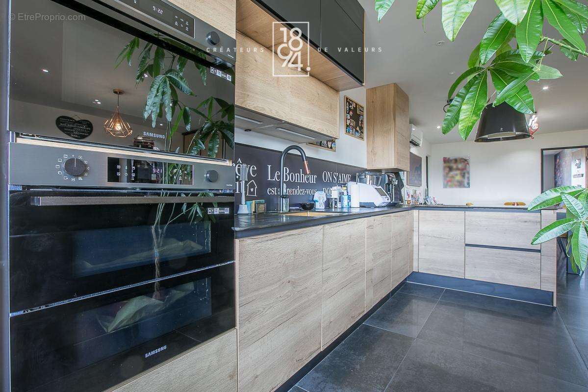 Appartement à MARSEILLE-13E