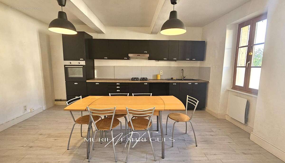 Maison de maître de 315 m2 avec  grandes dépendances, piscine chauffée, grand parc  de 3500 m2 - photo 16