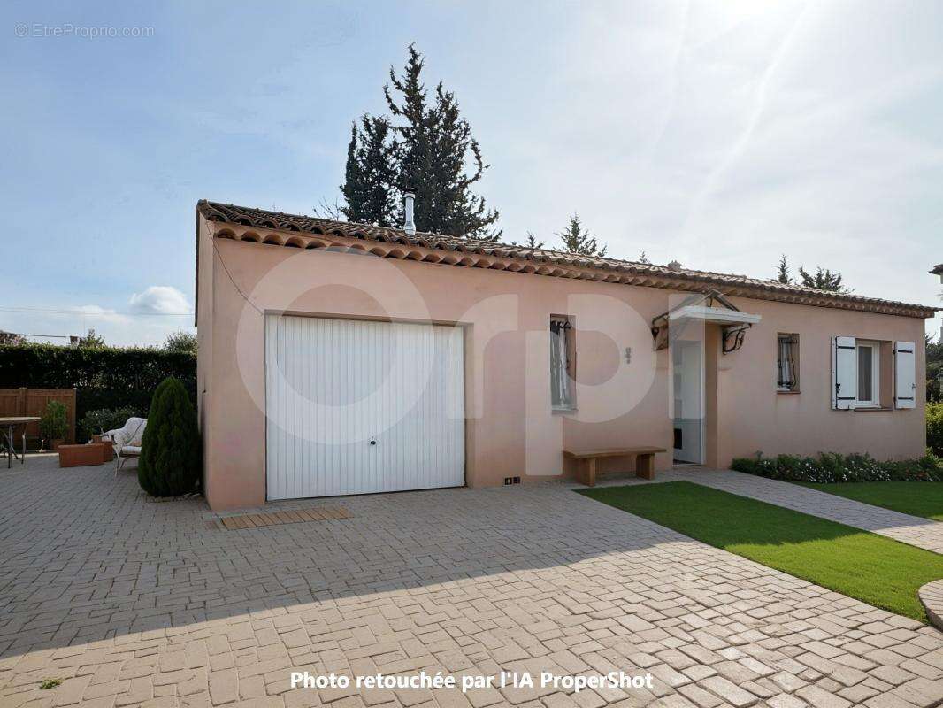 Maison à LA CRAU