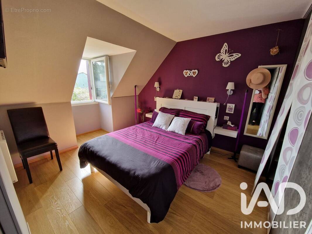 Maison 100 m² à Le Pin  - photo 1