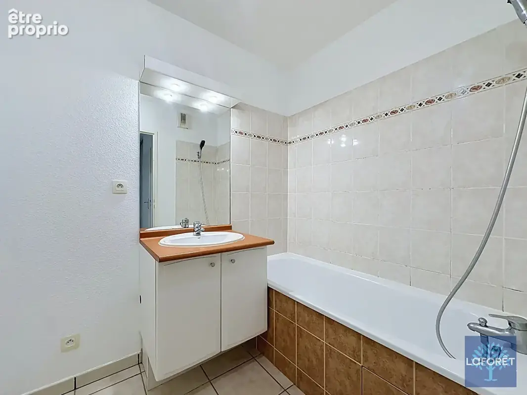 Appartement T3 en rez-de-jardin avec terrasse et piscine - photo 7