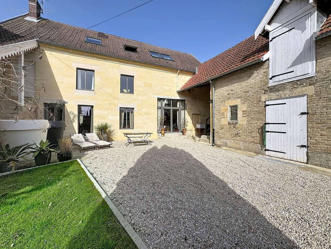 Maison à HERMONVILLE