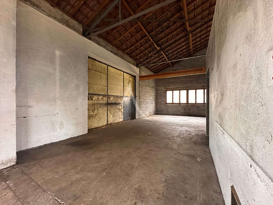 Commerce à CHANTEHEUX