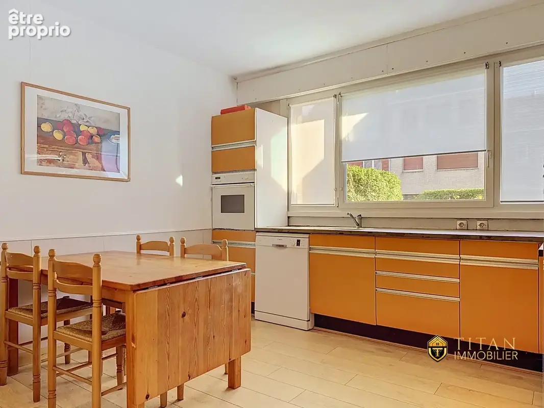  EXCLUSIVITÉ  Maison familiale de 130 m², 4 chambres, garage, cave et jardin clos exposé ouest  Dunkerque Malo-les- Bains (59240) - TITAN IMMOBILIER