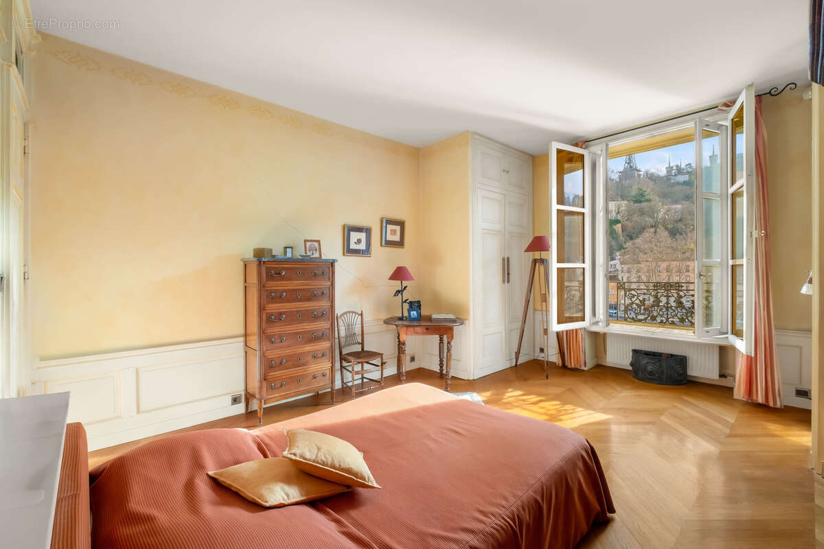 Appartement à LYON-1E