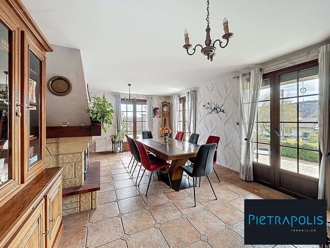 Maison 145 m² à Malain  - photo 5