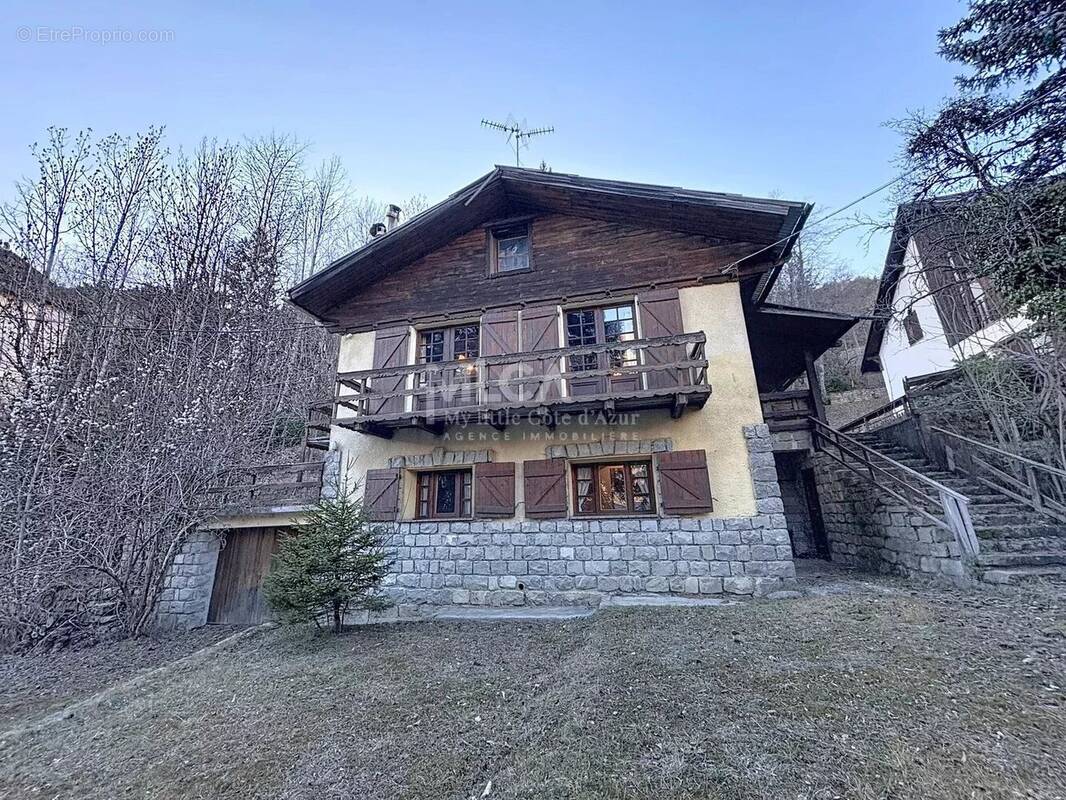 Maison à SAINT-ETIENNE-DE-TINEE