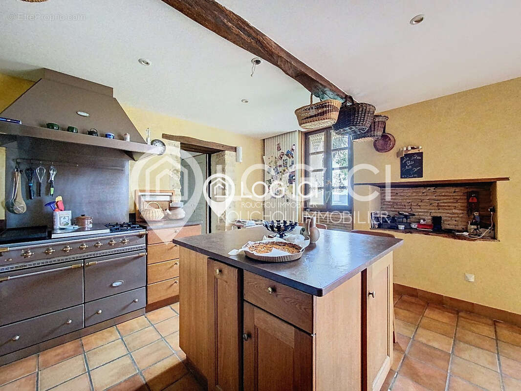 Maison à AURIONS-IDERNES