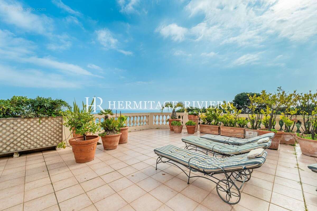 Appartement à CAP-D'AIL