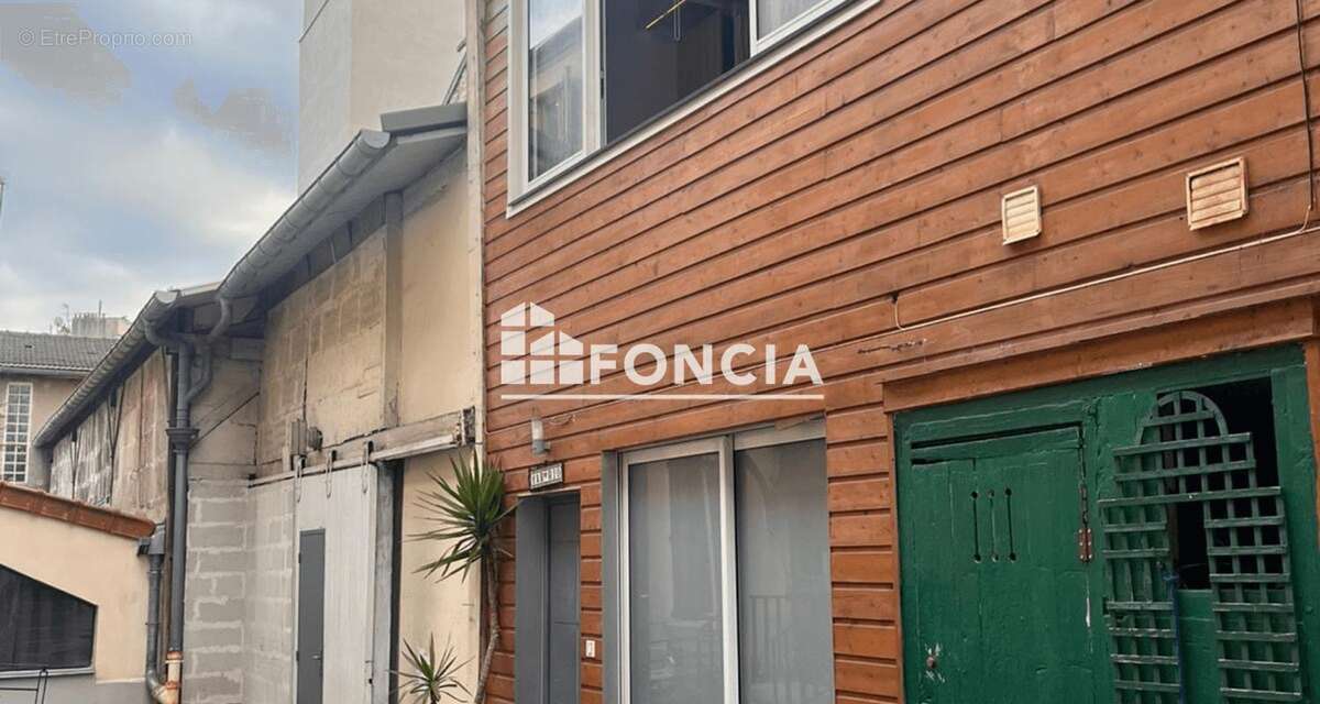 Commerce à MALAKOFF