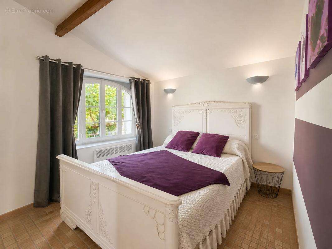 Le cadre idéal pour famille et vos projets professionnels-301 m² - photo 14