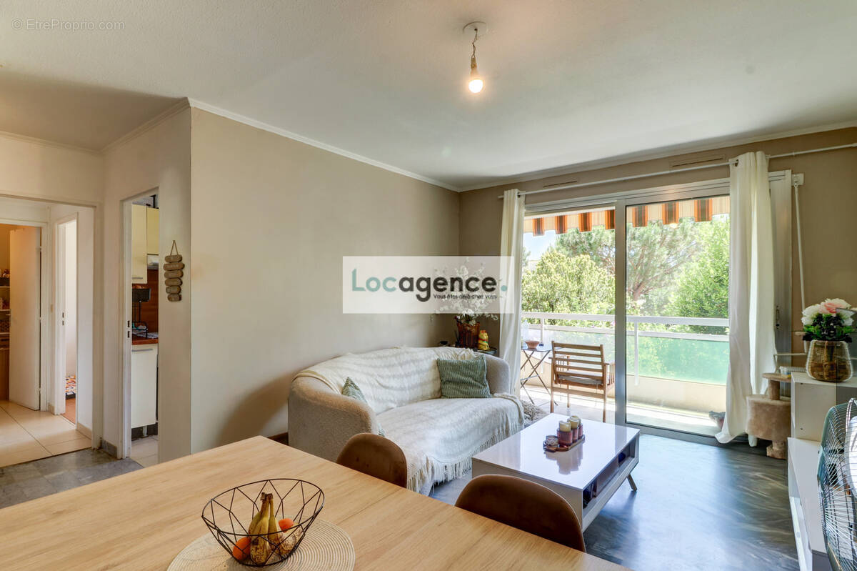 Appartement à MANDELIEU-LA-NAPOULE