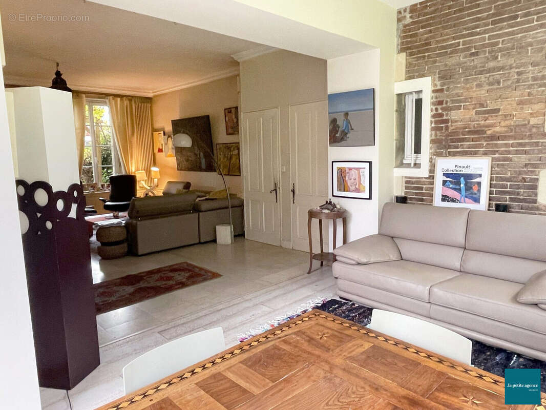 Maison à OUISTREHAM