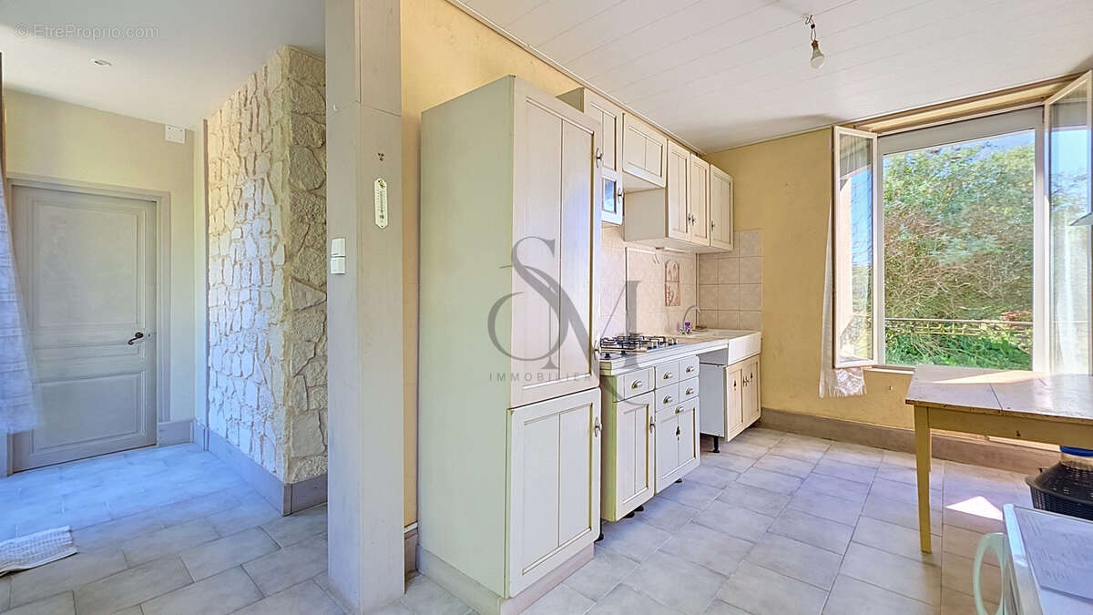 Maison à PERS-EN-GATINAIS