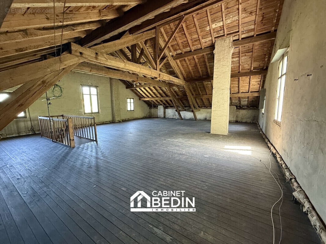 Maison 112 m² à Belin-Beliet  - photo 9