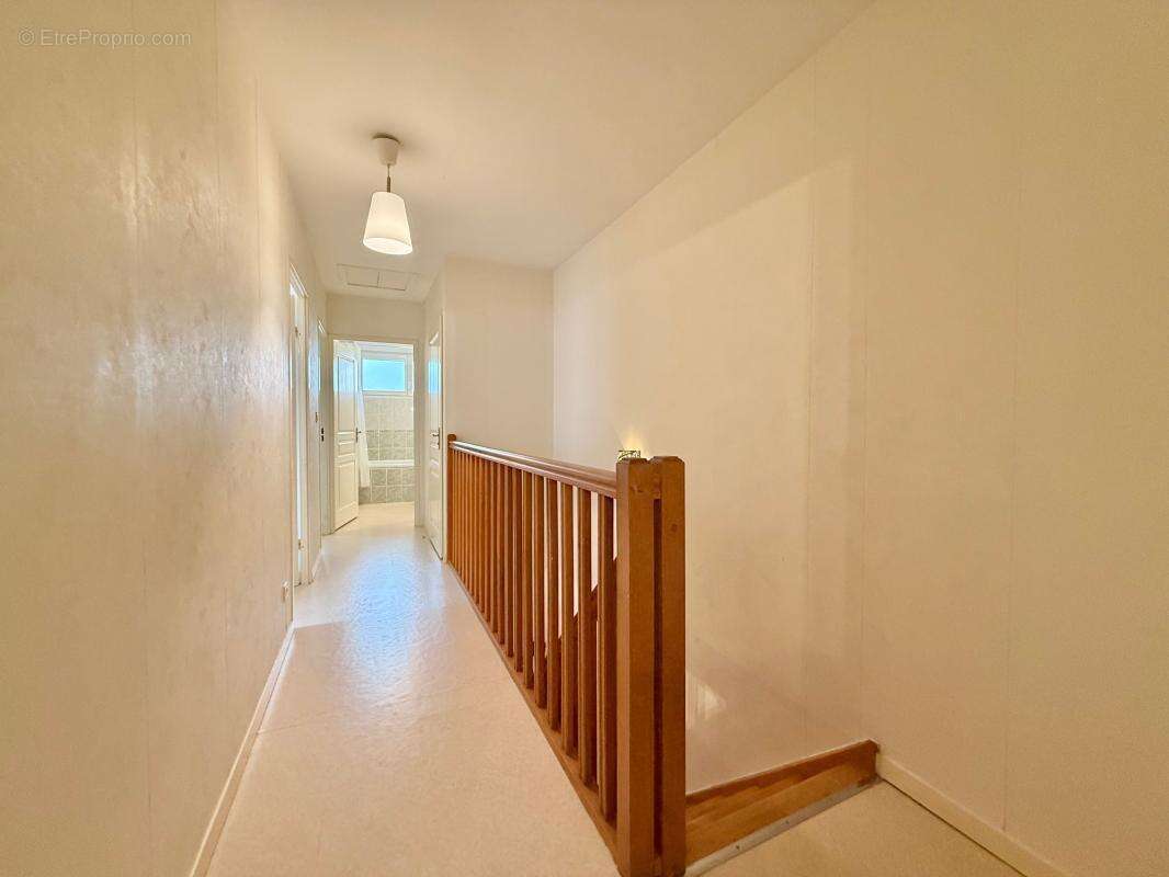 Appartement à CHENOVE