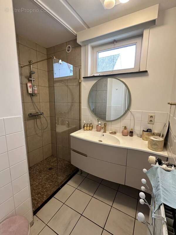 Maison à GROFFLIERS