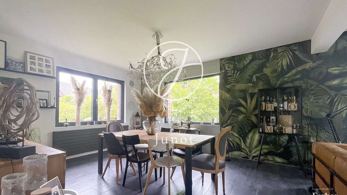 Maison à CHERENG