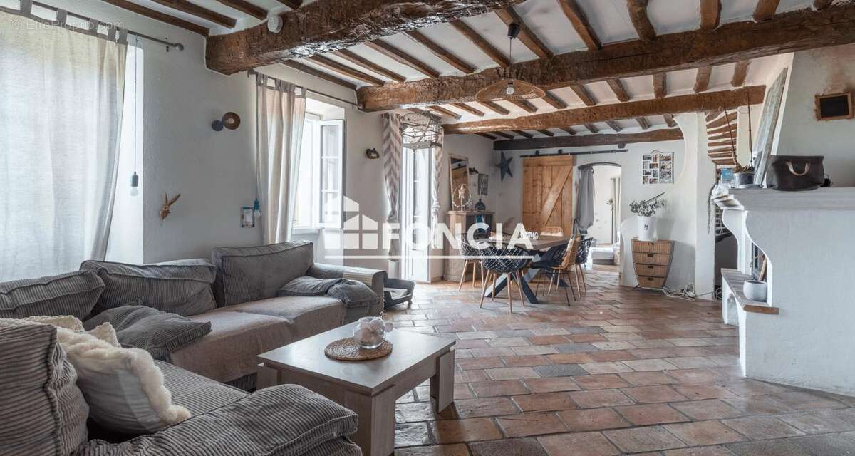 Maison à AURIBEAU-SUR-SIAGNE