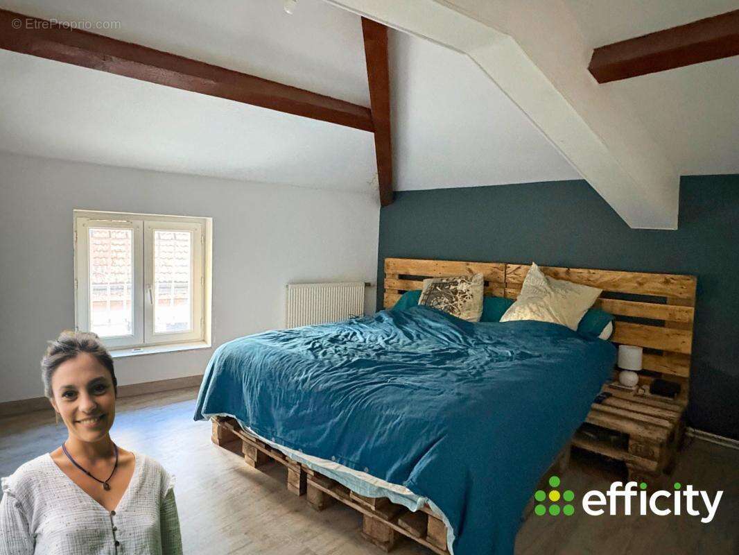 Maison à SURY-LE-COMTAL