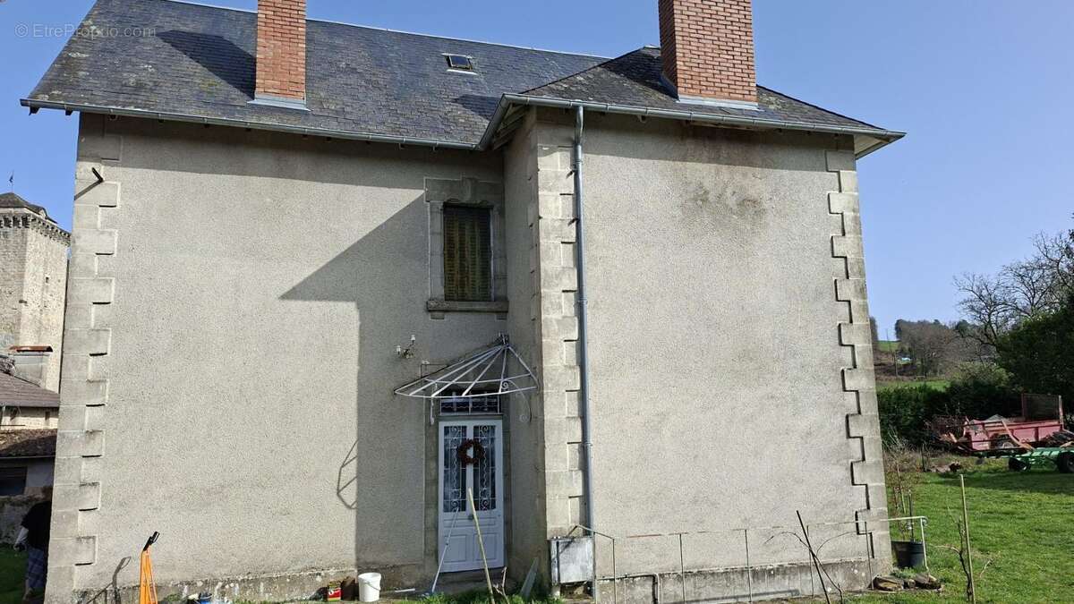 Maison à TEYSSIEU