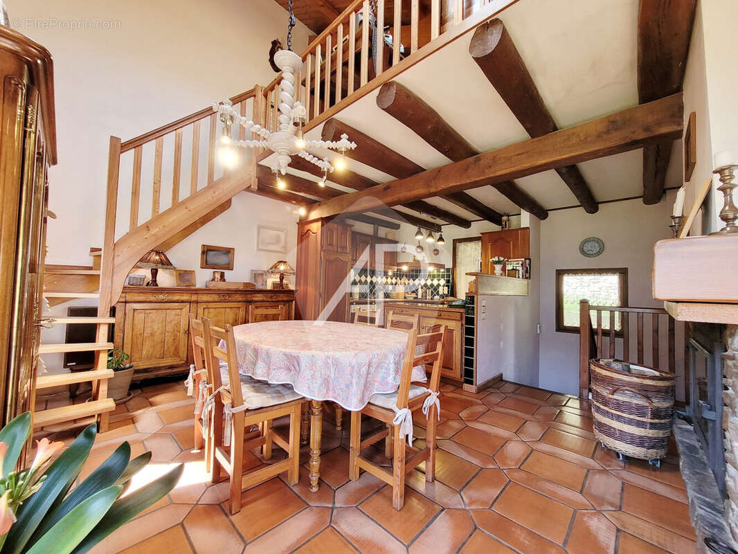 Maison à SAINT-CHAFFREY