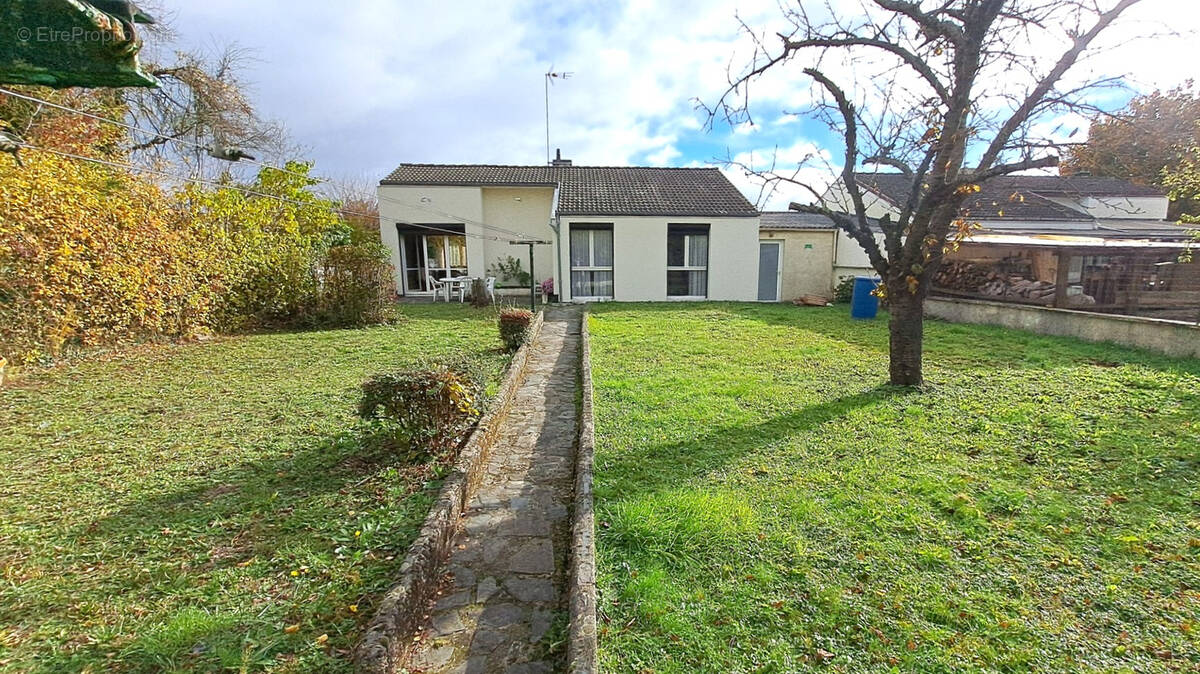 Maison à BEAUMONT-SUR-OISE