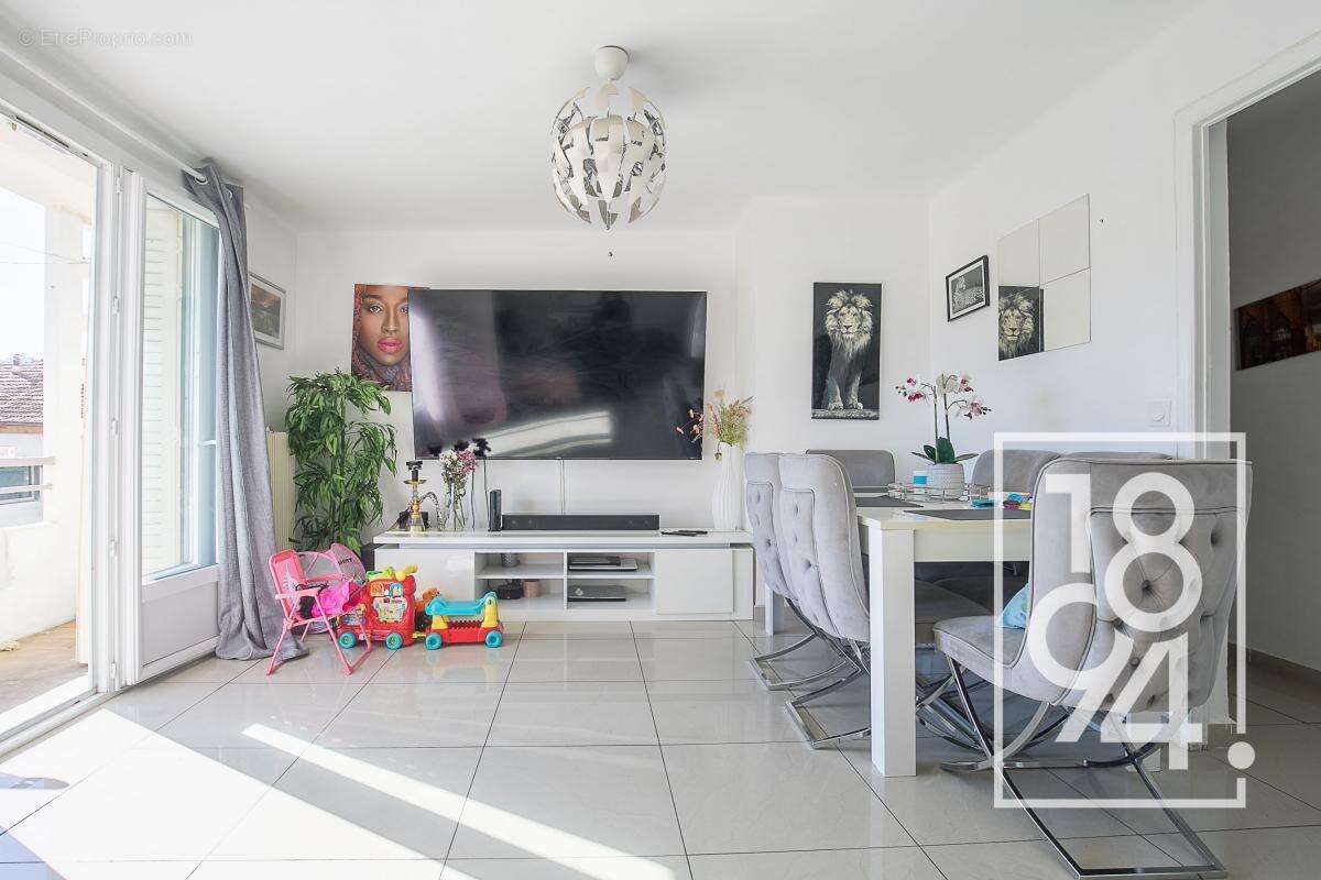 Appartement à MARSEILLE-13E