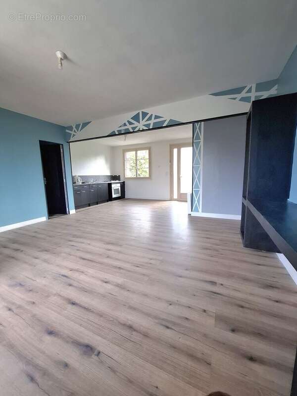 Maison à BOURG-LE-ROI