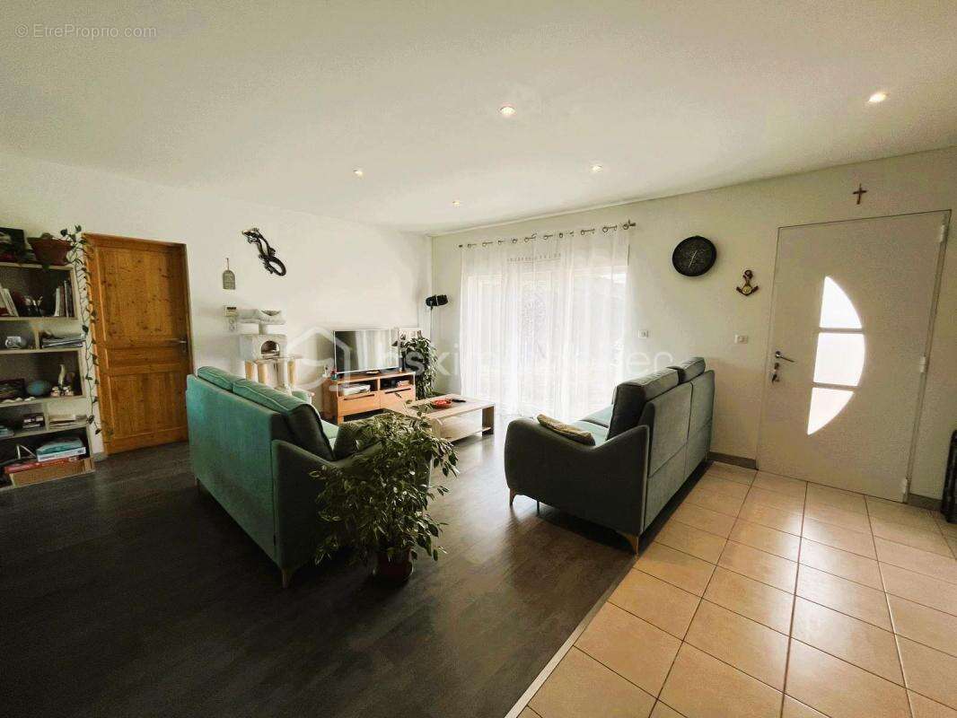 Maison à SAINT-ROMAIN-D&#039;AY