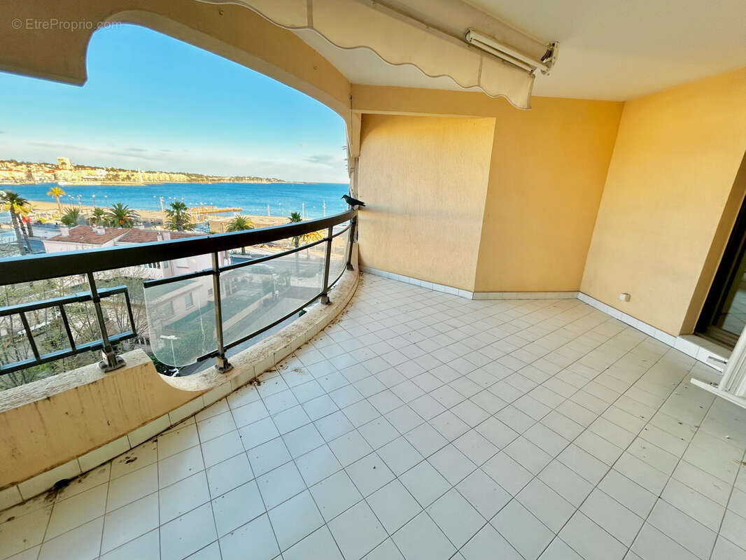 Appartement à FREJUS