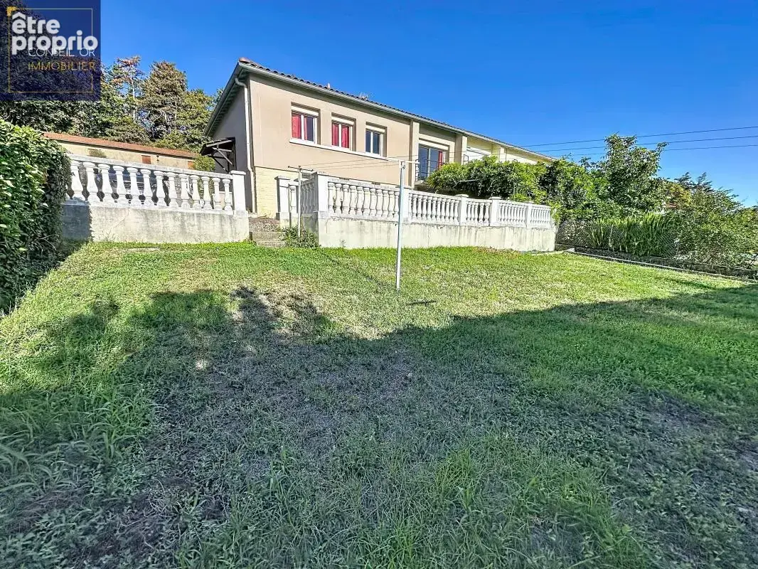 Maison à PIERRE-BENITE
