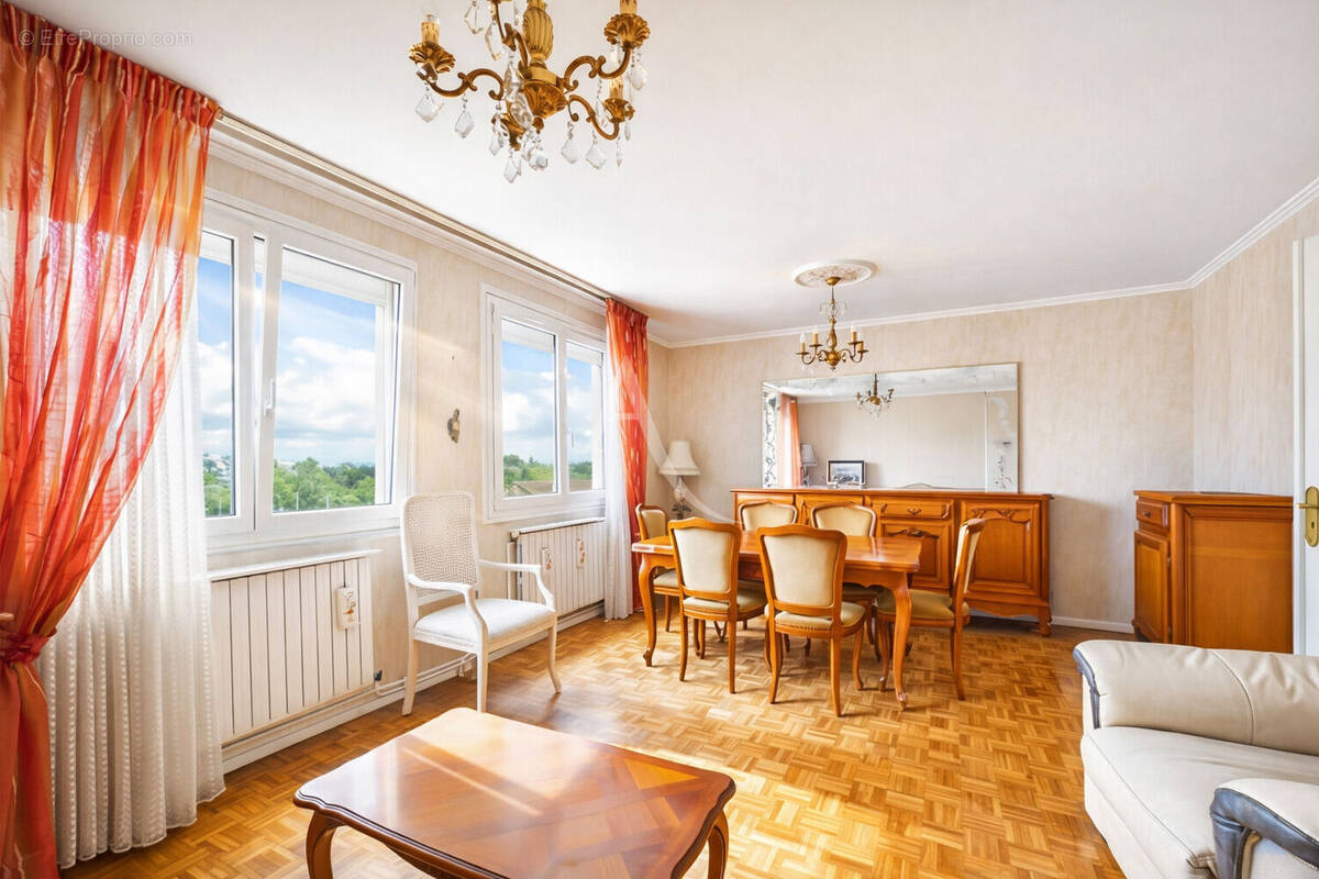 Appartement à CHAMPIGNY-SUR-MARNE