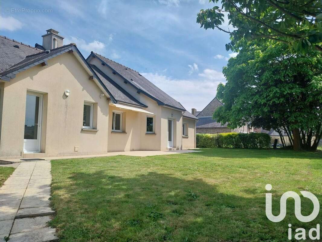 Photo 9 - Maison à MEZIERES-SUR-COUESNON